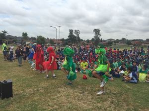 green and red team captains at cross country