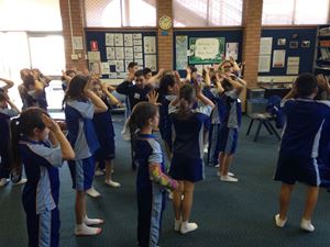 year 3 incursion pic 10