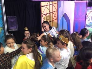 Year 2 Fairytale incursion pic3