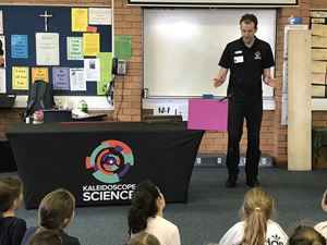 Year 3 Science incursion demo