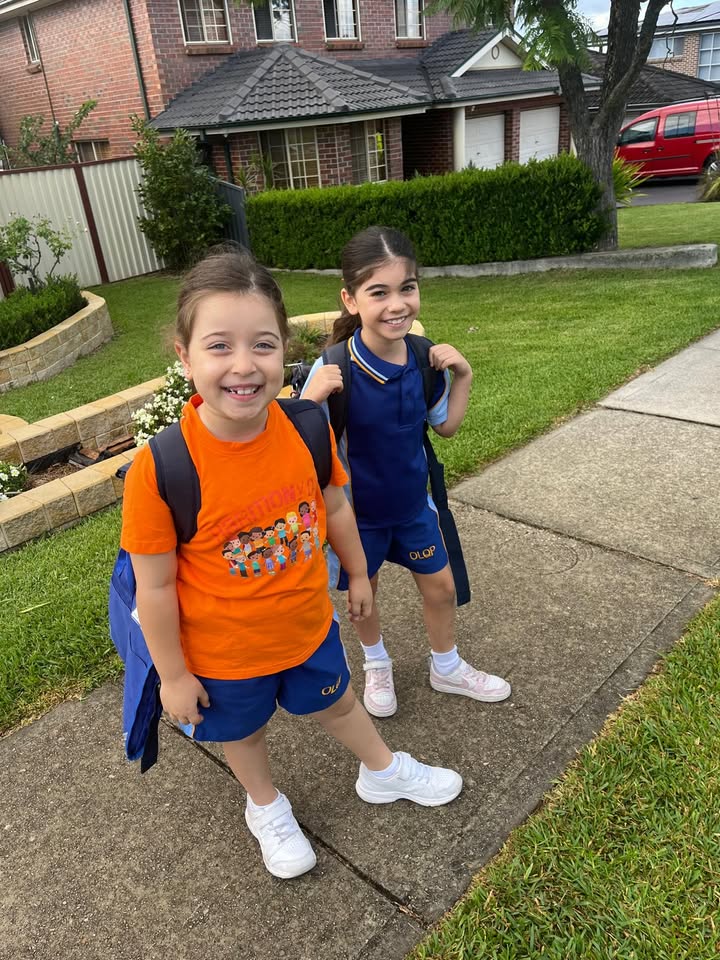 868233255322817_1356533923159412-1