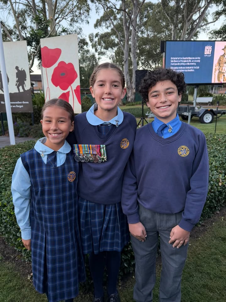 868233255322817_1382809977198473-1